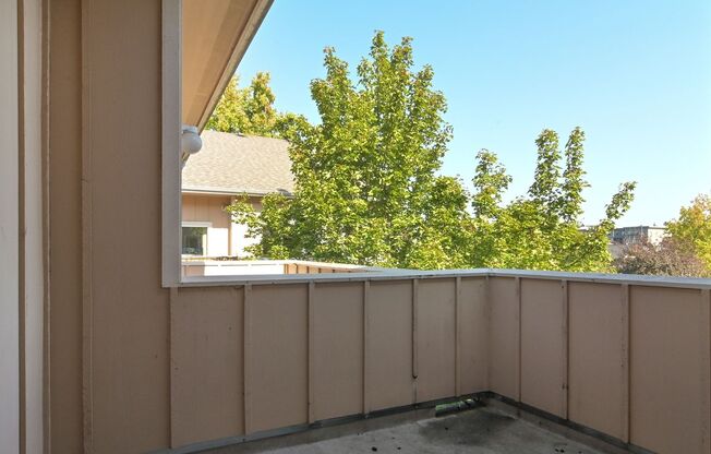 2 beds, 1 bath, $1,700, Unit 303