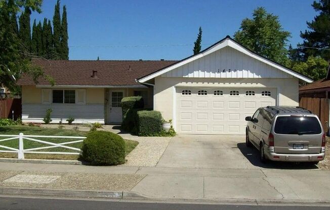 1471 BLOSSOM HL RD