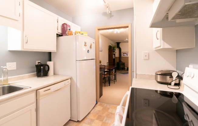 610 Dell Place Unit 6