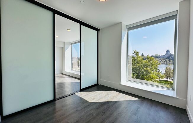 1 bed, 1 bath, 474 sqft, $2,350, Unit 410 5th #513