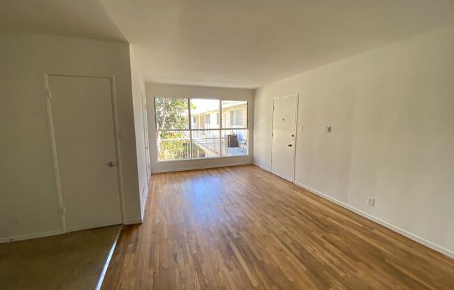 1 bed, 1 bath, 600 sqft, $1,750, Unit 27