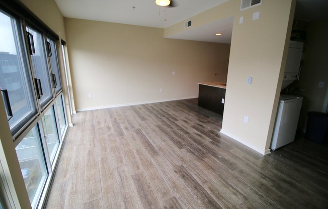 Studio, 1 bath, 404 sqft, $1,095, Unit APT 312