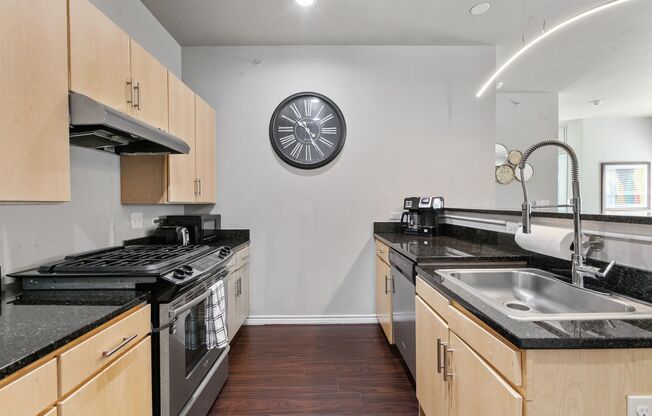 Flats on Wilson 2 Bed 2 Bath Townhome