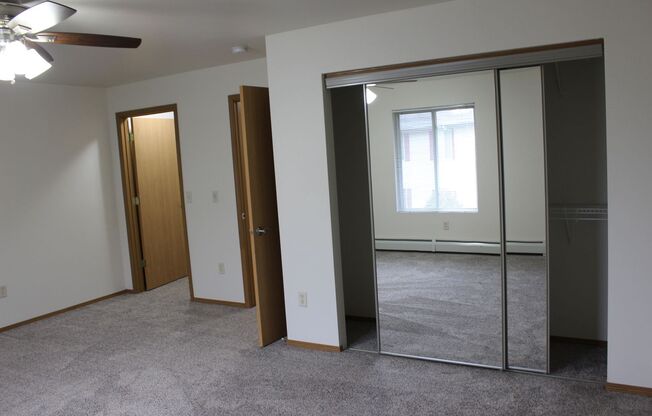 1 bed, 1 bath, 1,000 sqft, $999.99, Unit 2230-07