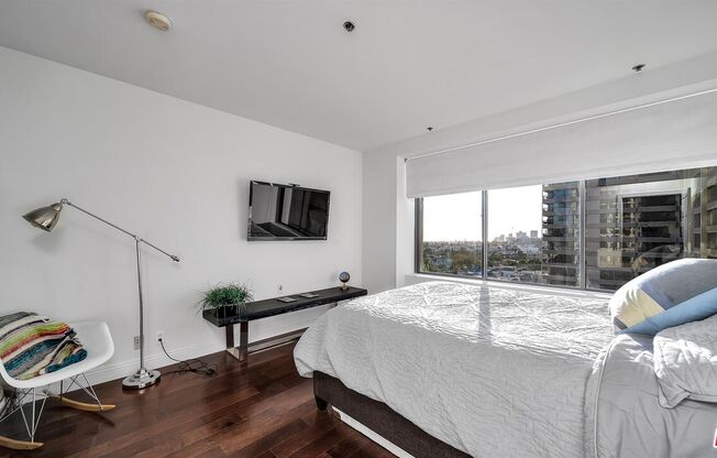 1 bed, 1.5 baths, 962 sqft, $5,000, Unit 809