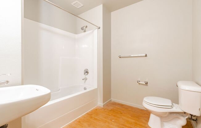 Studio, 1 bath, 505 sqft, $949, Unit 310