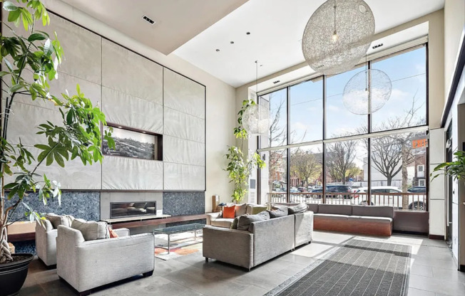 1 bed, 1 bath, 636 sqft, $3,000, Unit 6O