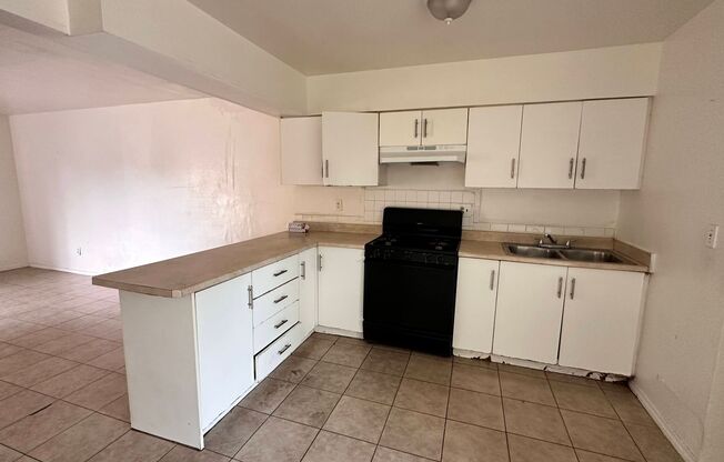 2 Bedroom Unit in Corona