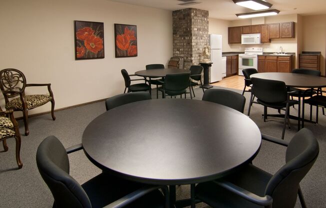 1 bed, 1 bath, 694 sqft, $1,150, Unit 25-107