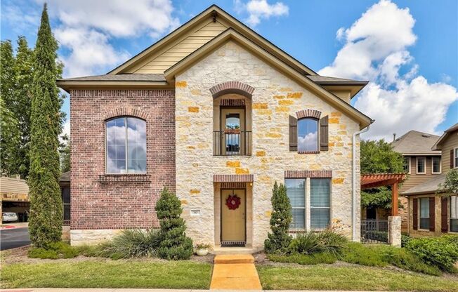 Paradiso Villas 2/2.5 Townhome with attached garage - Leander ISD