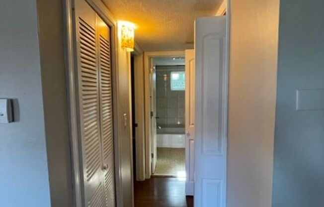 1 bed, 1 bath, 520 sqft, $805, Unit 10