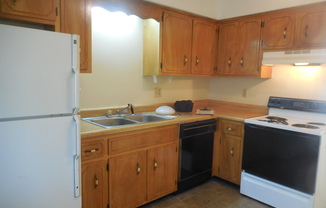 2 beds, 1 bath, 800 sqft, $895, Unit 122A