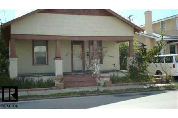 2332 W MAIN ST