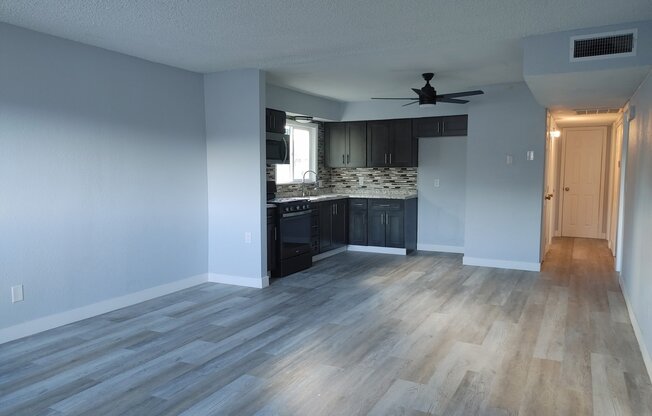705 CTR ST