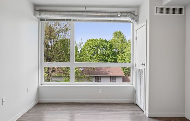 3 beds, 2 baths, 1,312 sqft, $1,975, Unit 207