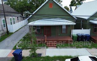 2010 N HOWARD AVE