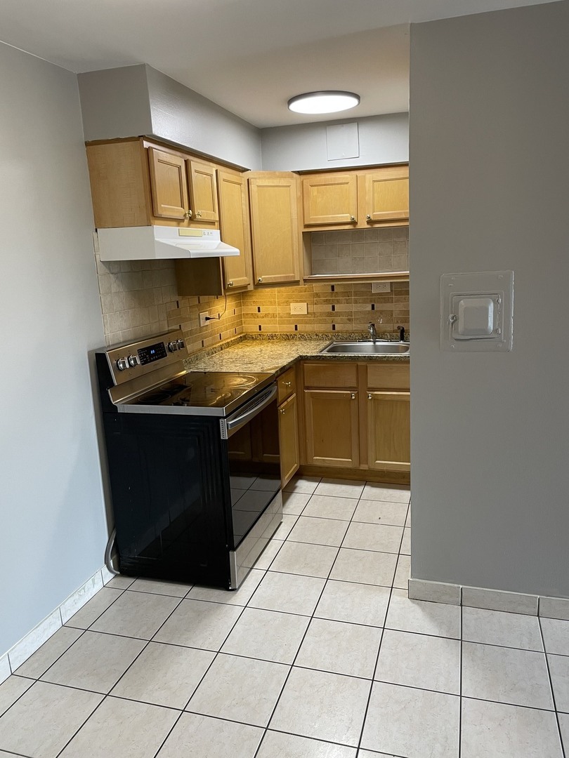 10025 IRVING PARK RD