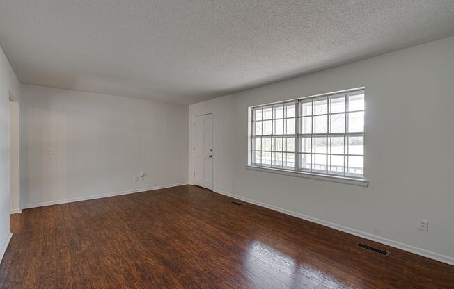 Ranch Style 3 bedroom 1.5 Bath for rent!