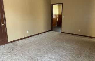 2 beds, 1 bath, $850