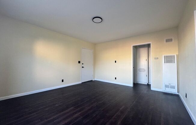 1 bed, 1 bath, 602 sqft, $1,700, Unit D