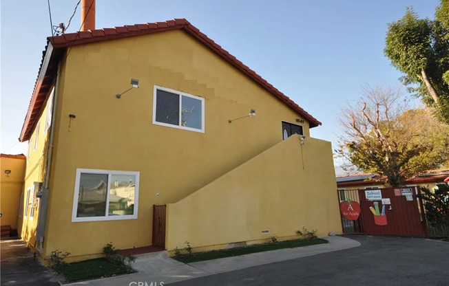 1841 6 AVE