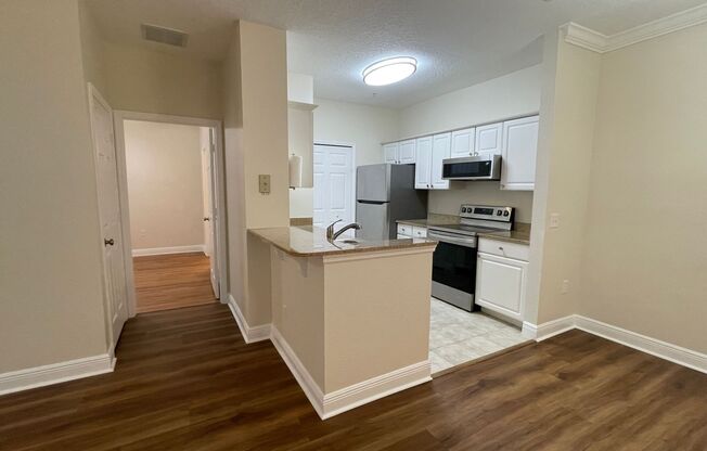 Available Now | First-Floor Condo with Washer & Dryer in Winter Garden