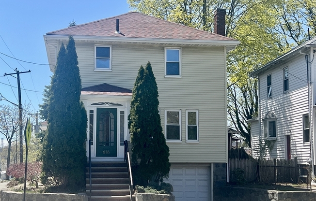 616 ADAMS ST
