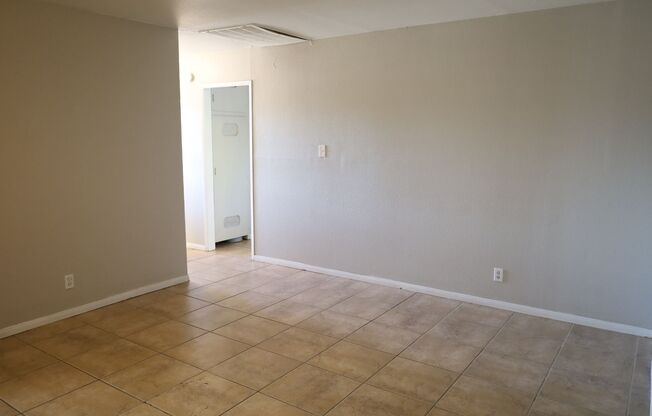 3 beds, 2 baths, $1,650