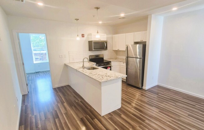 2626 28 RDG AVE