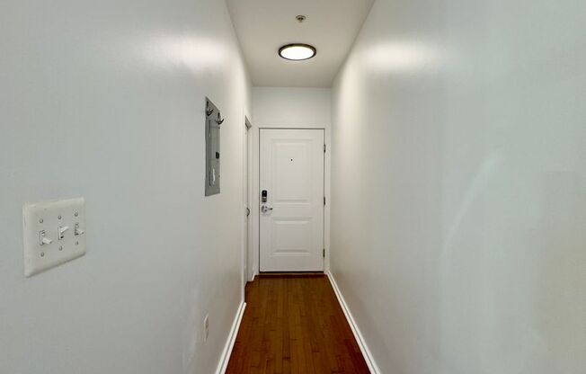 1 bed, 1 bath, 420 sqft, $1,199, Unit 05