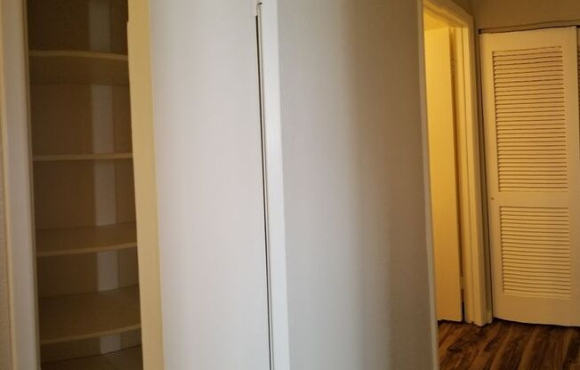 2 beds, 1 bath, 1,032 sqft, $1,045, Unit 1037C