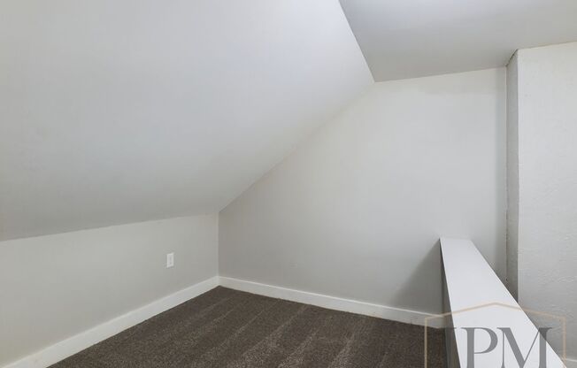 3 beds, 1 bath, $1,195