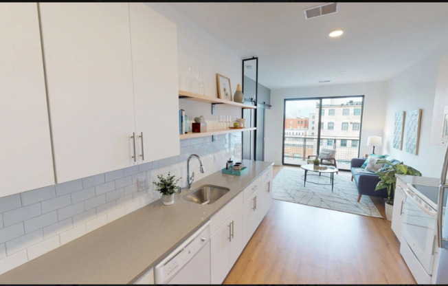 Studio, 1 bath, 550 sqft, $1,475, Unit 515