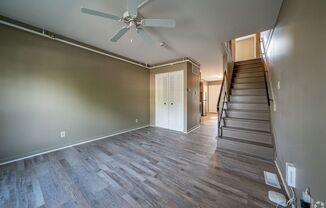 2 beds, 1 bath, 825 sqft, $1,038, Unit 3