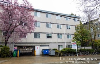 4240 8th Ave NE