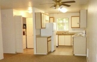 2 beds, 1 bath, 870 sqft, $1,450, Unit 223-34