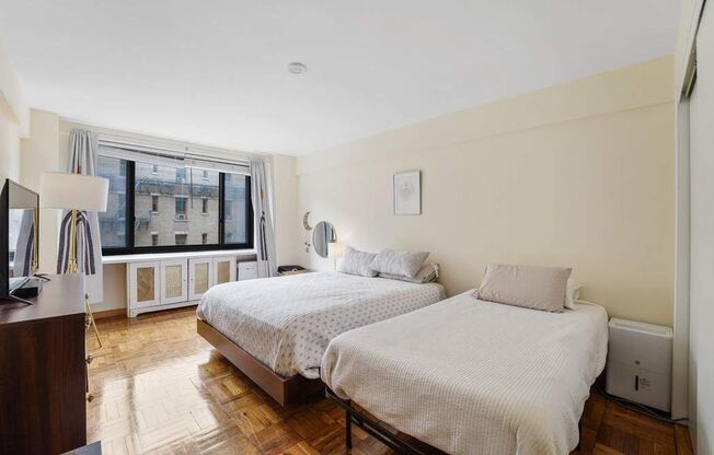 1 bed, 1 bath, 825 sqft, $4,245, Unit E5E