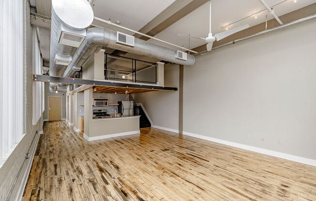 1 bed, 1 bath, 1,010 sqft, $1,599, Unit 3301-312