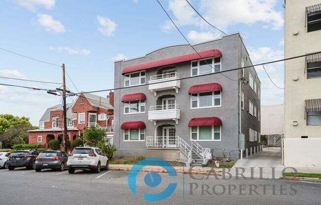 128 KALMIA ST