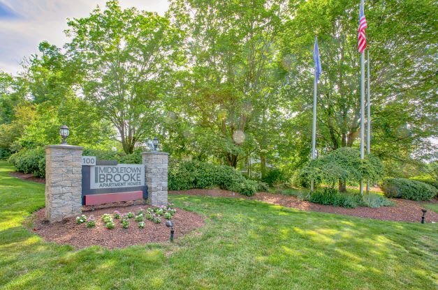 Building Exterior at Middletown Brooke Apartments, Middletown, CT, 06457