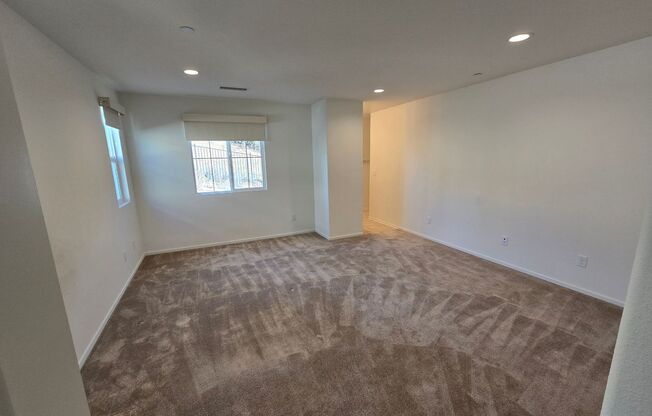 3BR / 2.5BA Dream home in the heart of El Cajon!