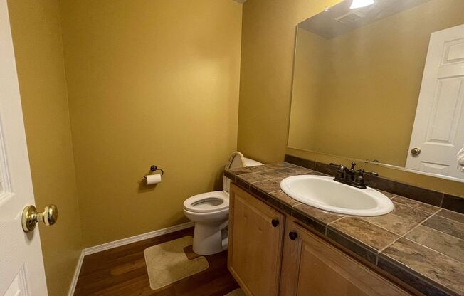 HUGE craftsman 3bed 2Bath home in the heart of Bethany.