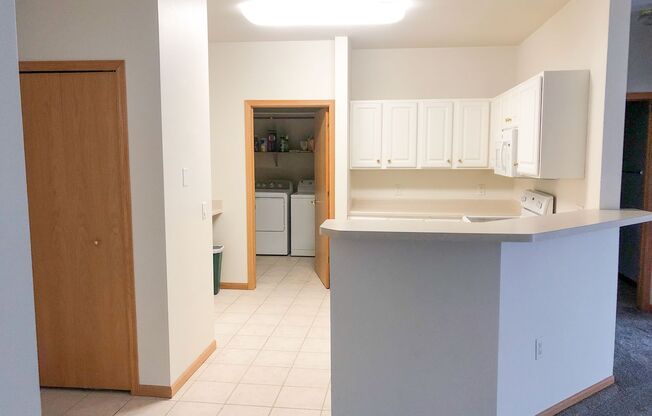 Verona Schools! Awesome 2BR/2BA townhouse-style condo for rent on West Side!