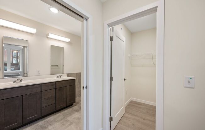 2 beds, 2 baths, 1,013 sqft, $3,495, Unit 2G