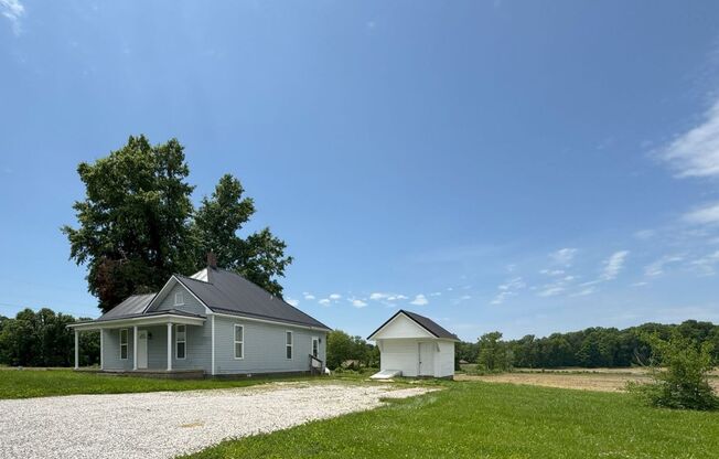 2 Bedroom Home in the Country