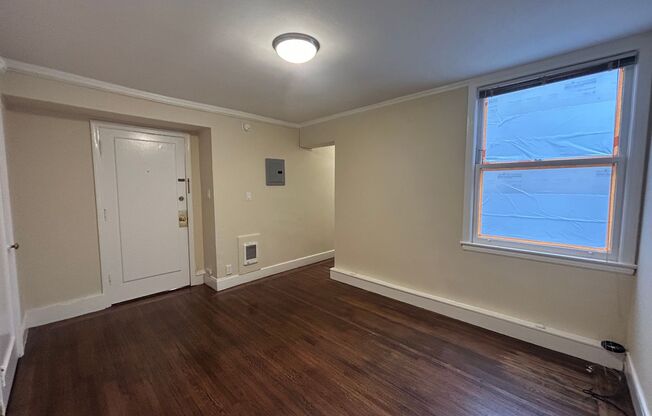 2146 Van Ness Avenue (028r)