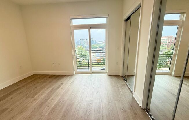 1 bed, 1.5 baths, 773 sqft, $2,499, Unit 404