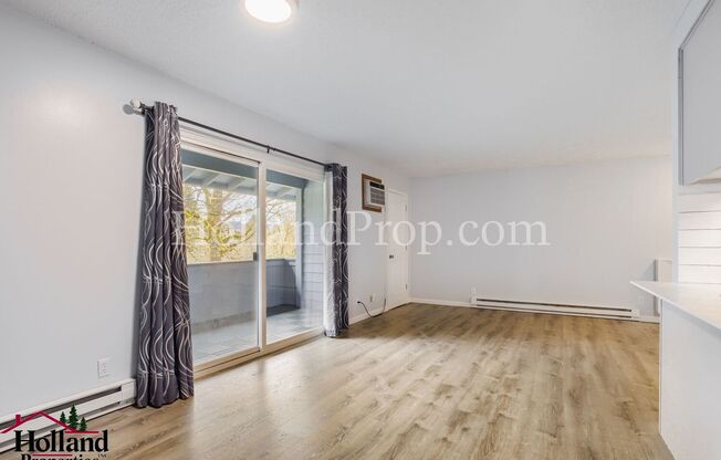 Newly Remodeled 2 Bedroom Condo in Sherwood