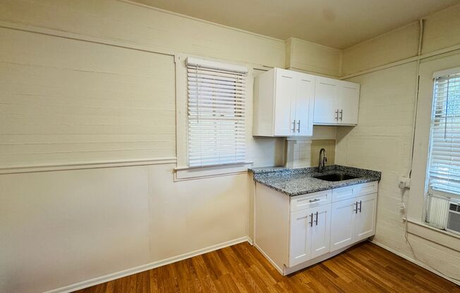1 bed, 1 bath, 450 sqft, $925, Unit 5