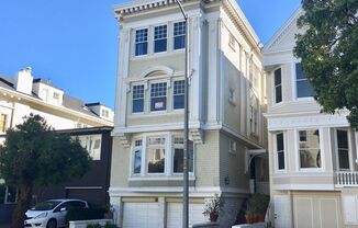 Prime Location - Presidio Heights Condo w/Private Yard – PROGRESSIVE